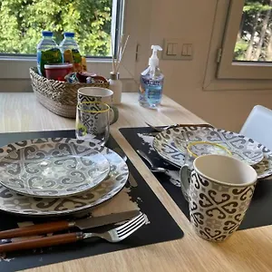 Superbe Studio Genève Tout équipé Douane De Moillesulaz Appartement